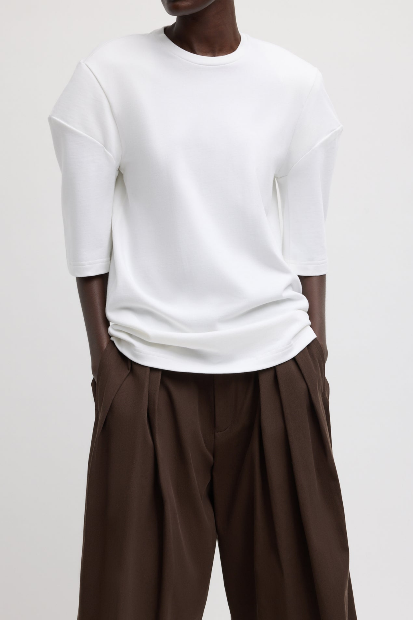 T-Shirt Perfect Hinged in WeißTibi - Anita Hass