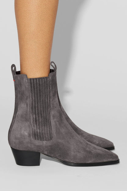 Boots Agata in Suede Taupe Aeyde