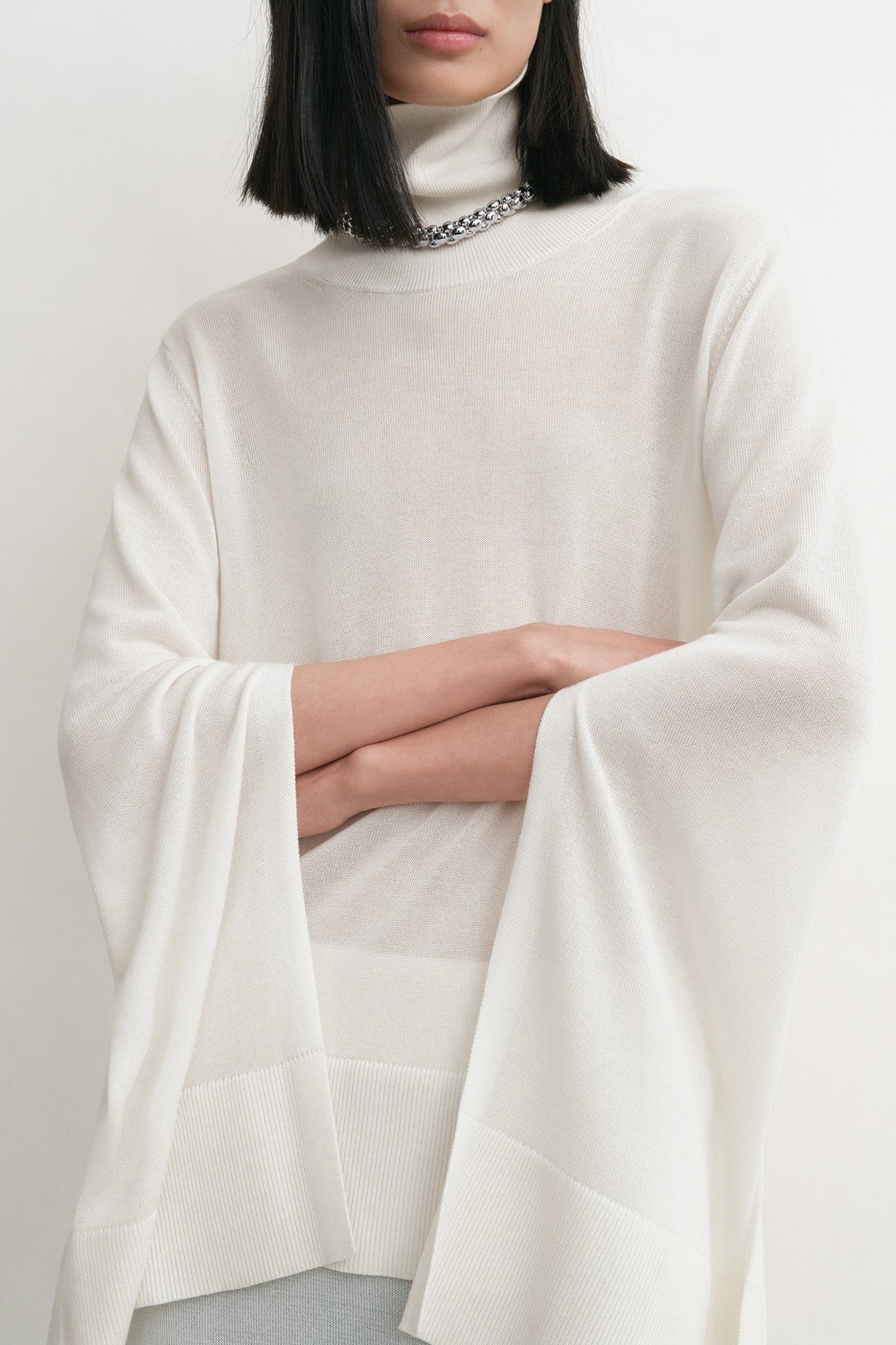 Pullover Slit Sleeve in EcruToteme - Anita Hass
