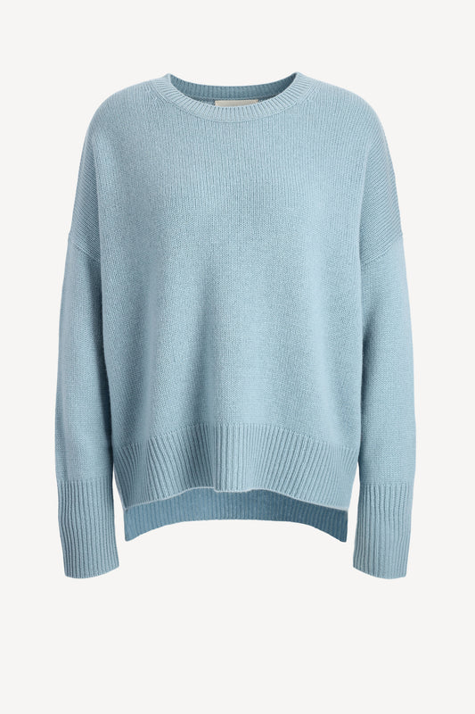 Mila sweater in powder blue