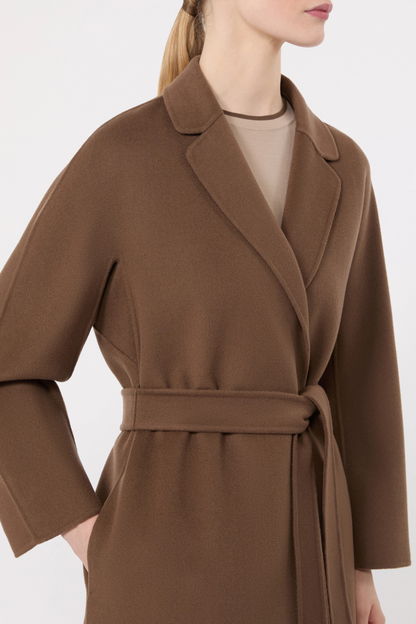 Mantel Esturia in SchlammS Max Mara - Anita Hass