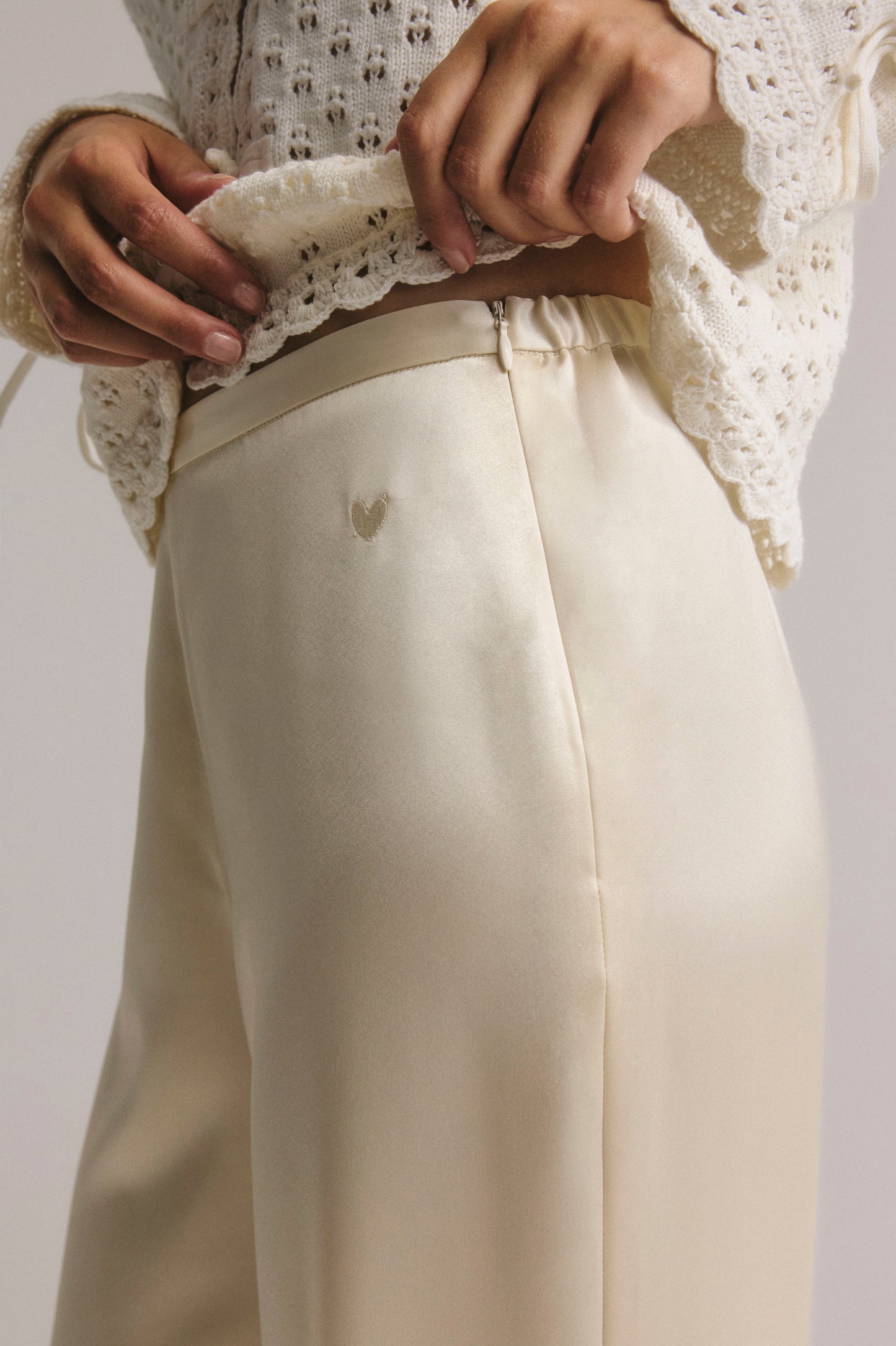 Elegant Flow trousers in ivory
