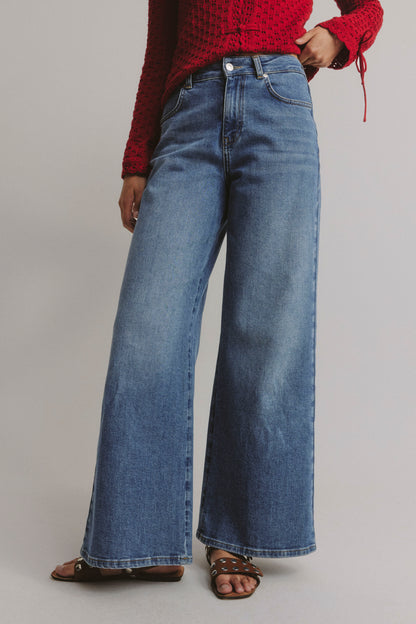 Jeans The Wide Leg in Mid Blue