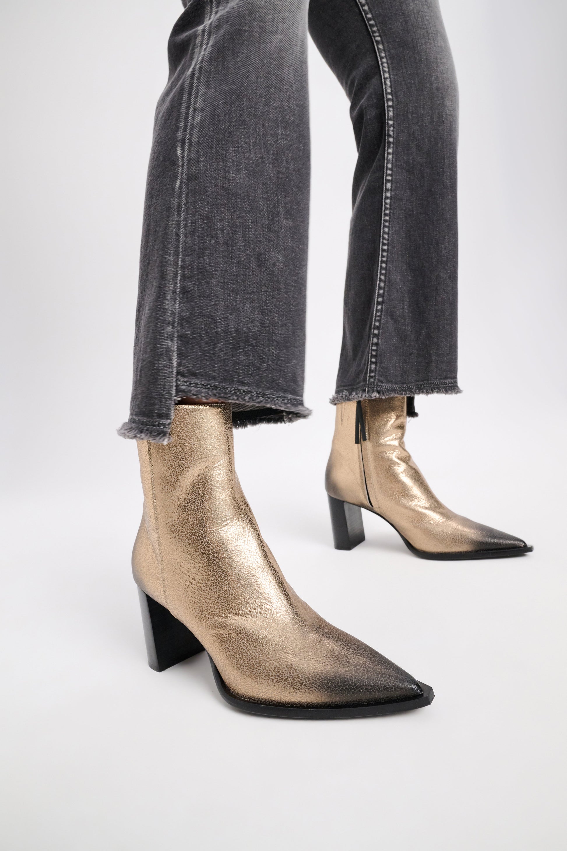 Ankle Boots Metallic Chic in GoldDorothee Schumacher - Anita Hass