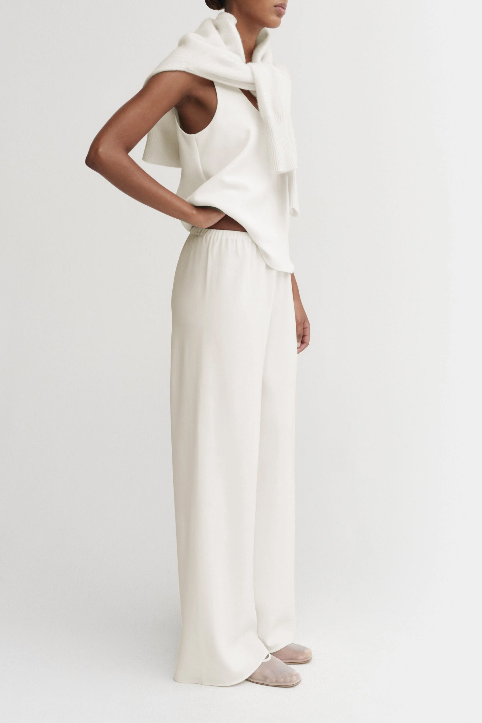 Hose Bea Crepe in CreamAlmada Label - Anita Hass