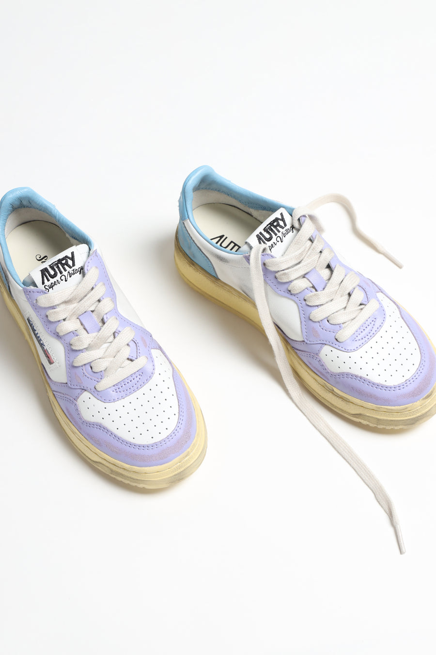 Sneaker Super Vintage in Weiß/Lavendel/AzurAutry - Anita Hass