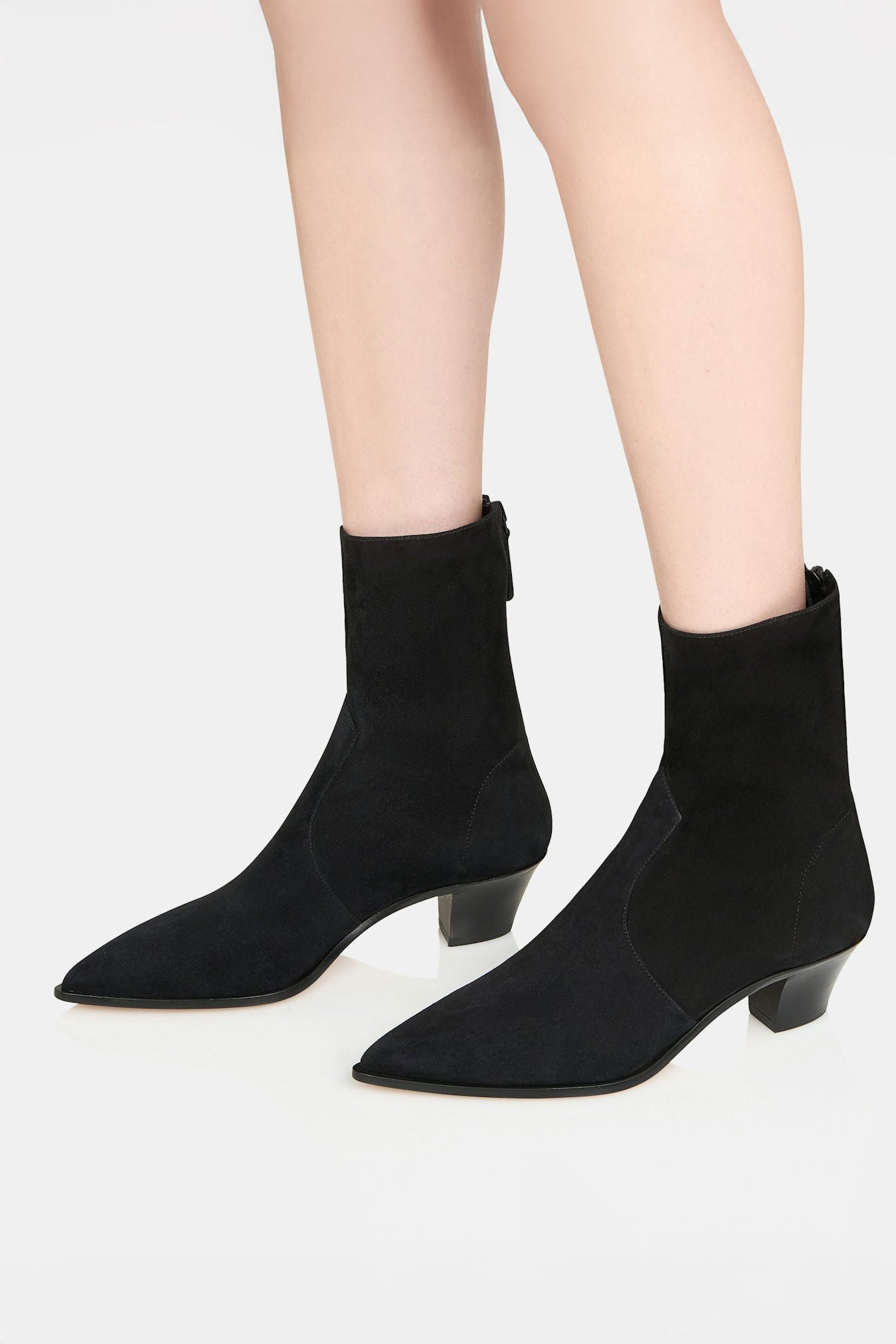 Boots Brunswick 45 in Suede Schwarz Aquazzura