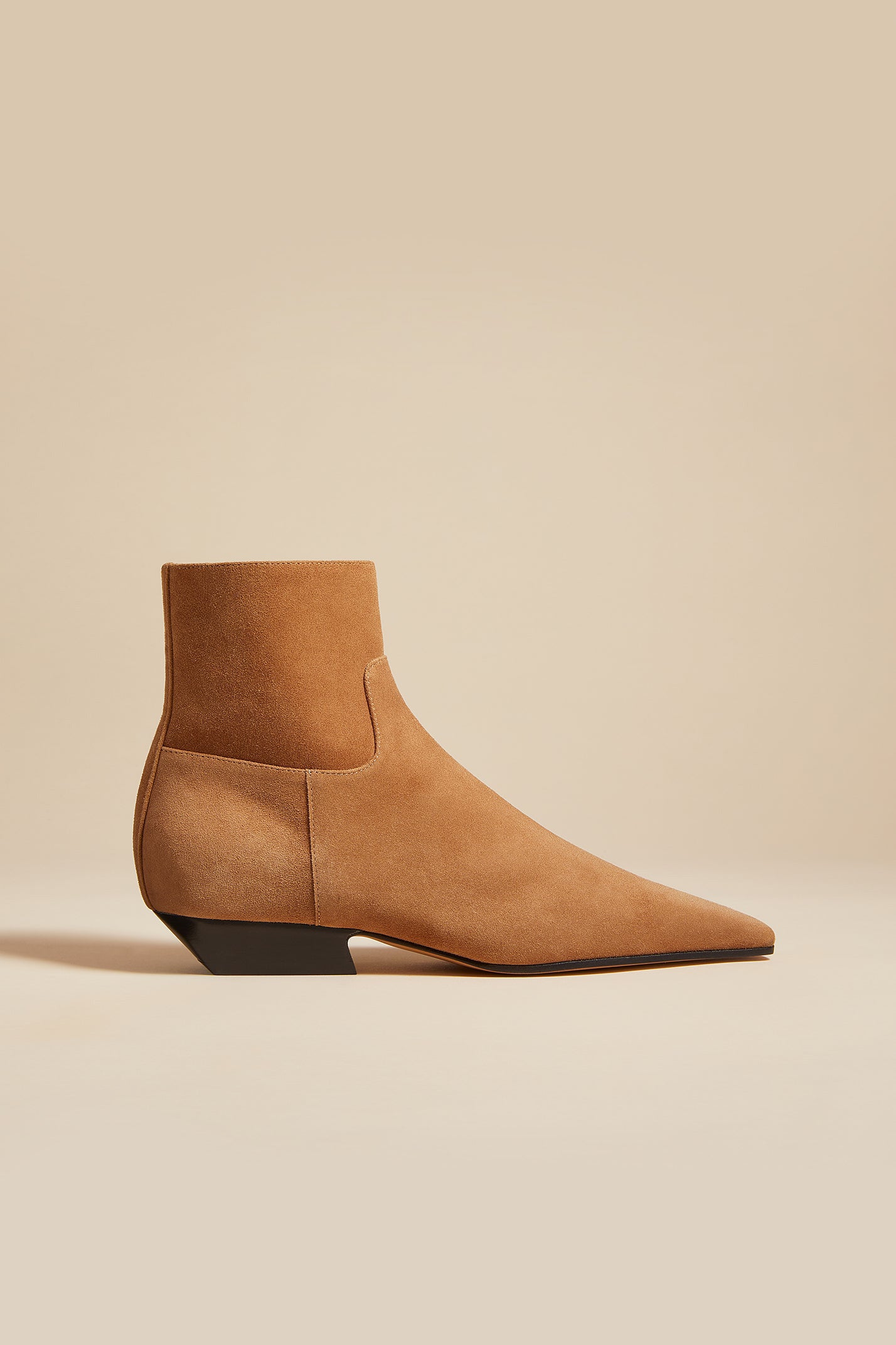 Boots Marfa Flat in CamelKhaite - Anita Hass