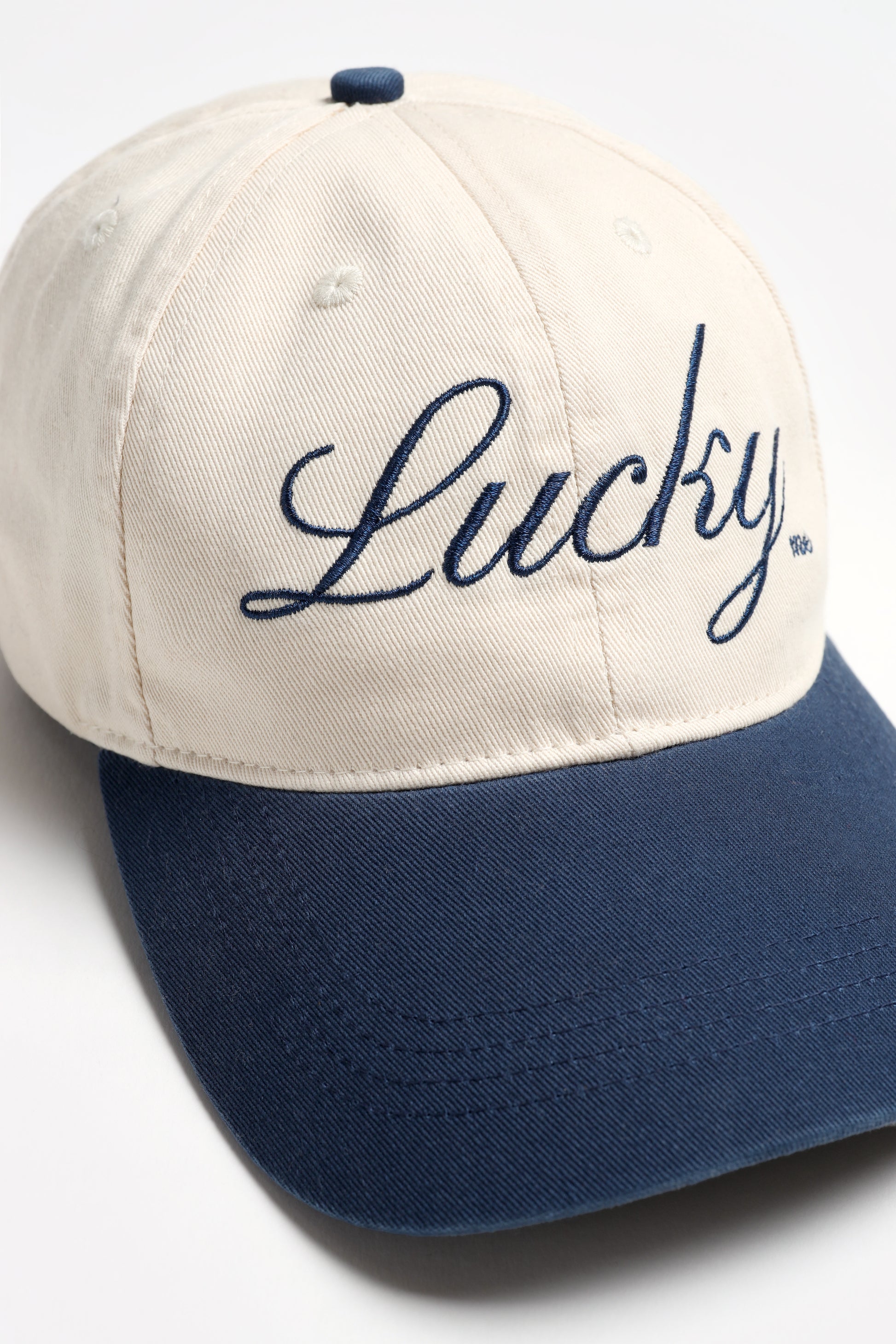 Cap Lucky in Ivory/NavyAnita Hass - Anita Hass