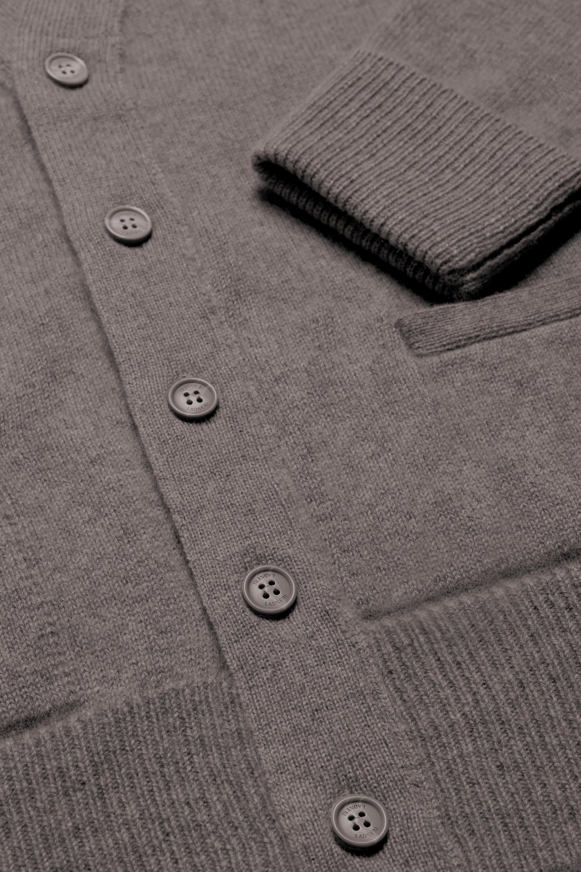 Cardigan Jimmy in Dark Brown MelangeLadneri Men - Anita Hass