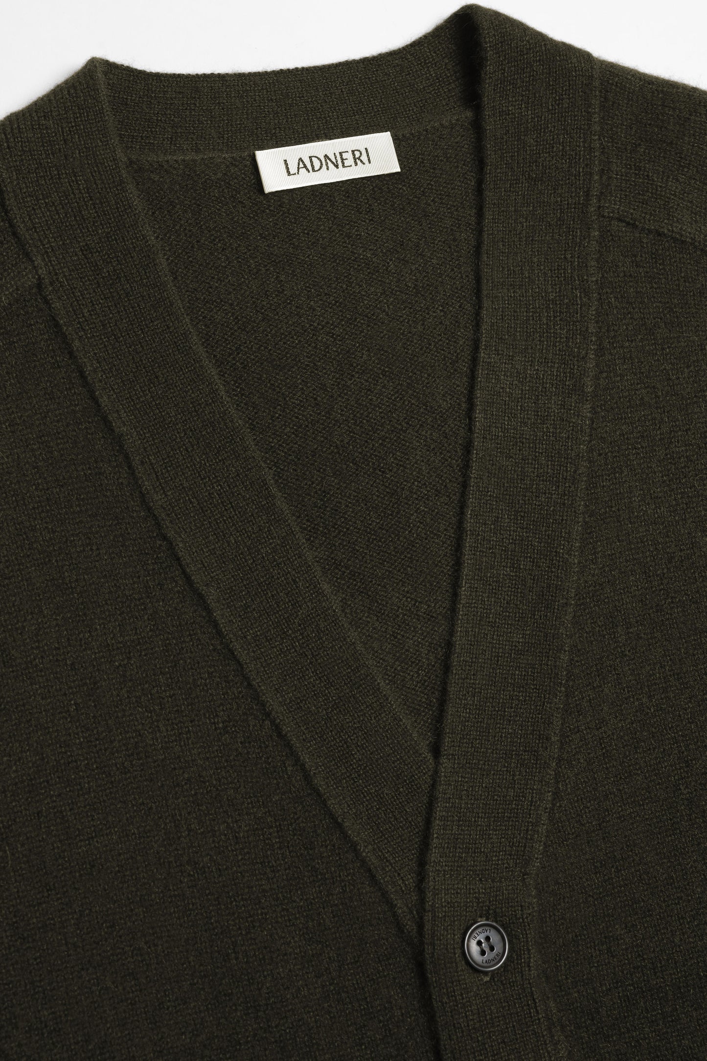 Cardigan Jimmy in OliveLadneri Men - Anita Hass