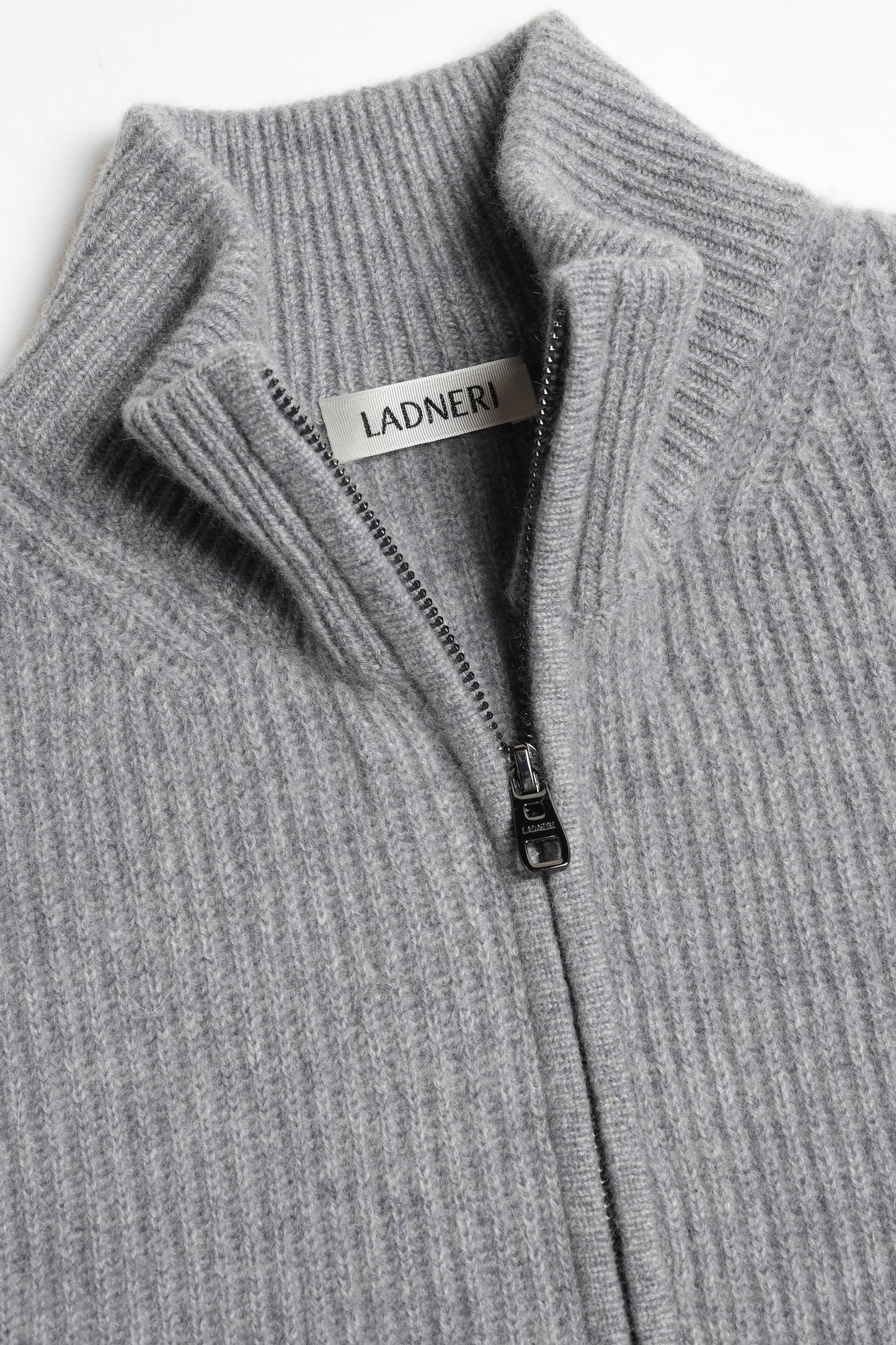 Cardigan Paulie in Mid Grey MelangeLadneri Men - Anita Hass