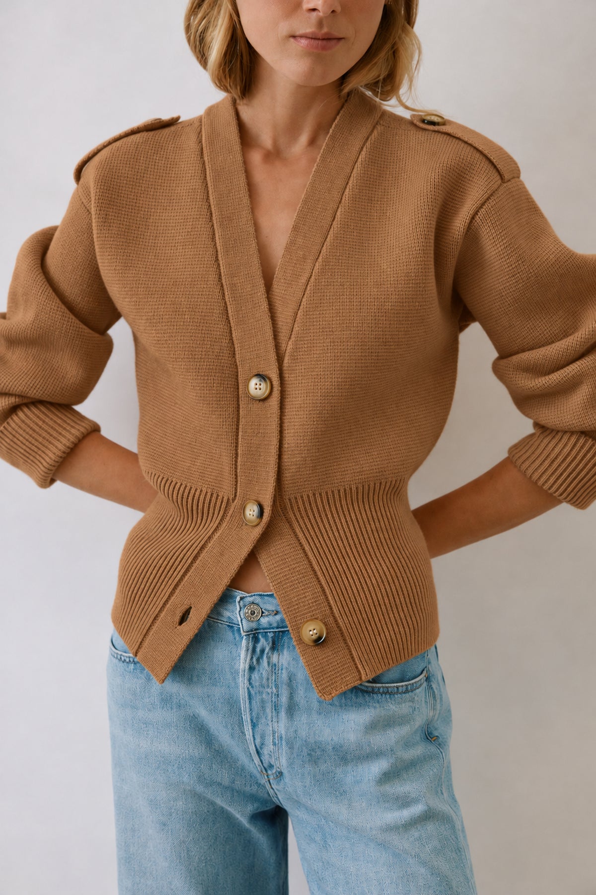Cardigan Valerie in Chestnut