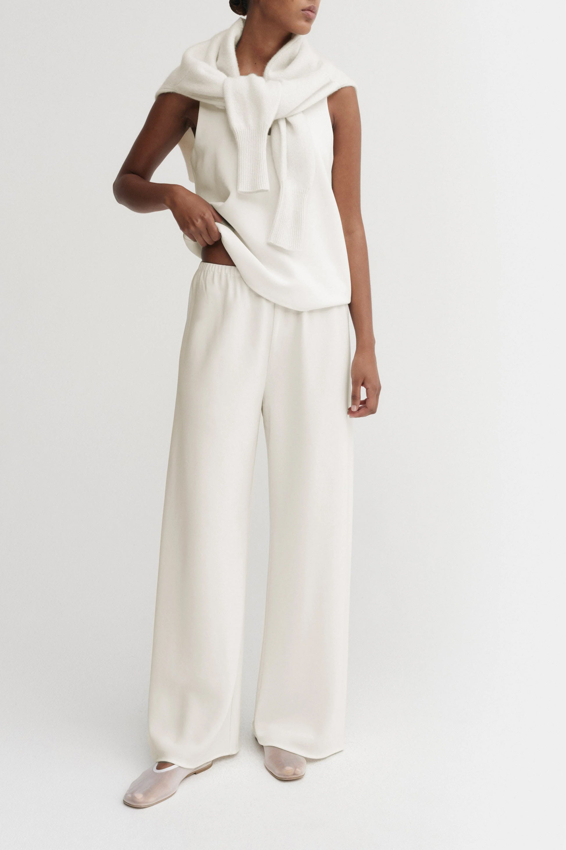 Hose Bea Crepe in CreamAlmada Label - Anita Hass