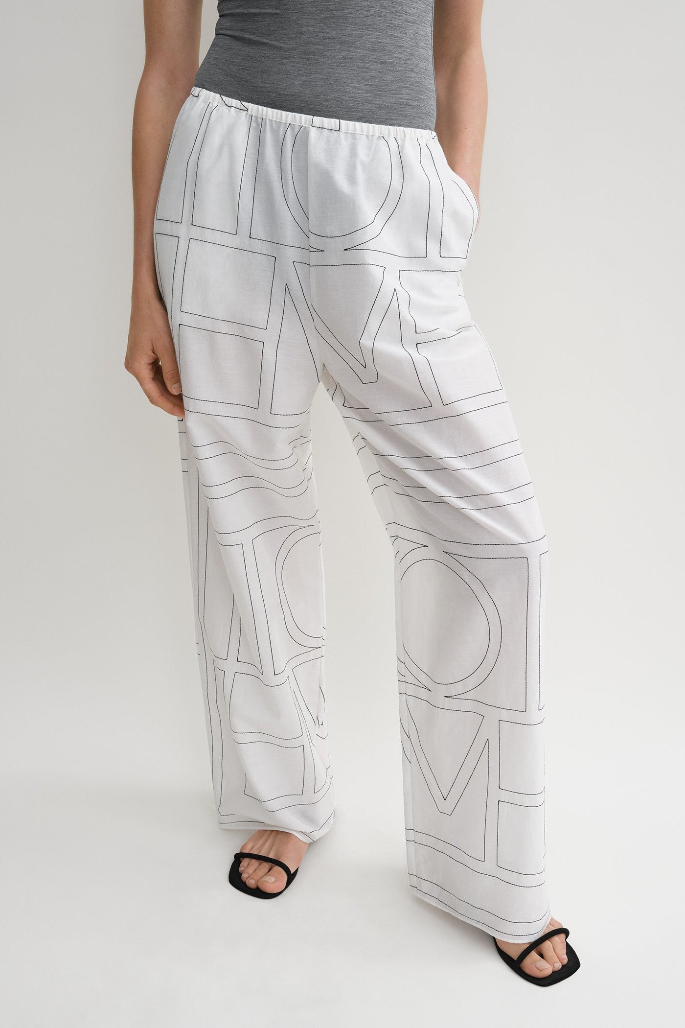 Hose Monogram PJ in Weiß/SchwarzToteme - Anita Hass