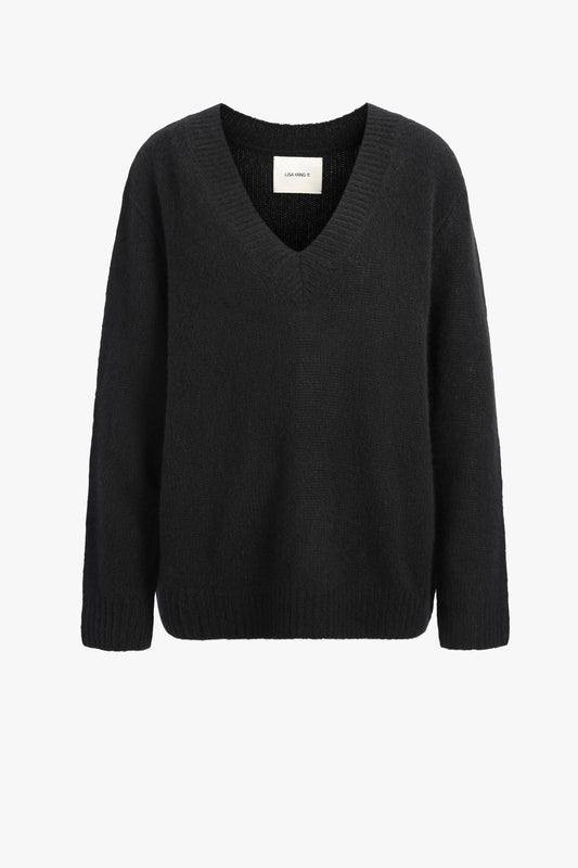 Leona sweater in black