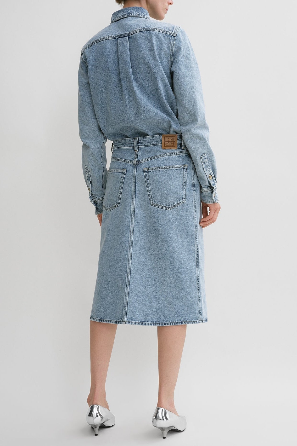 Jeansrock Midi in Cool BlueToteme - Anita Hass