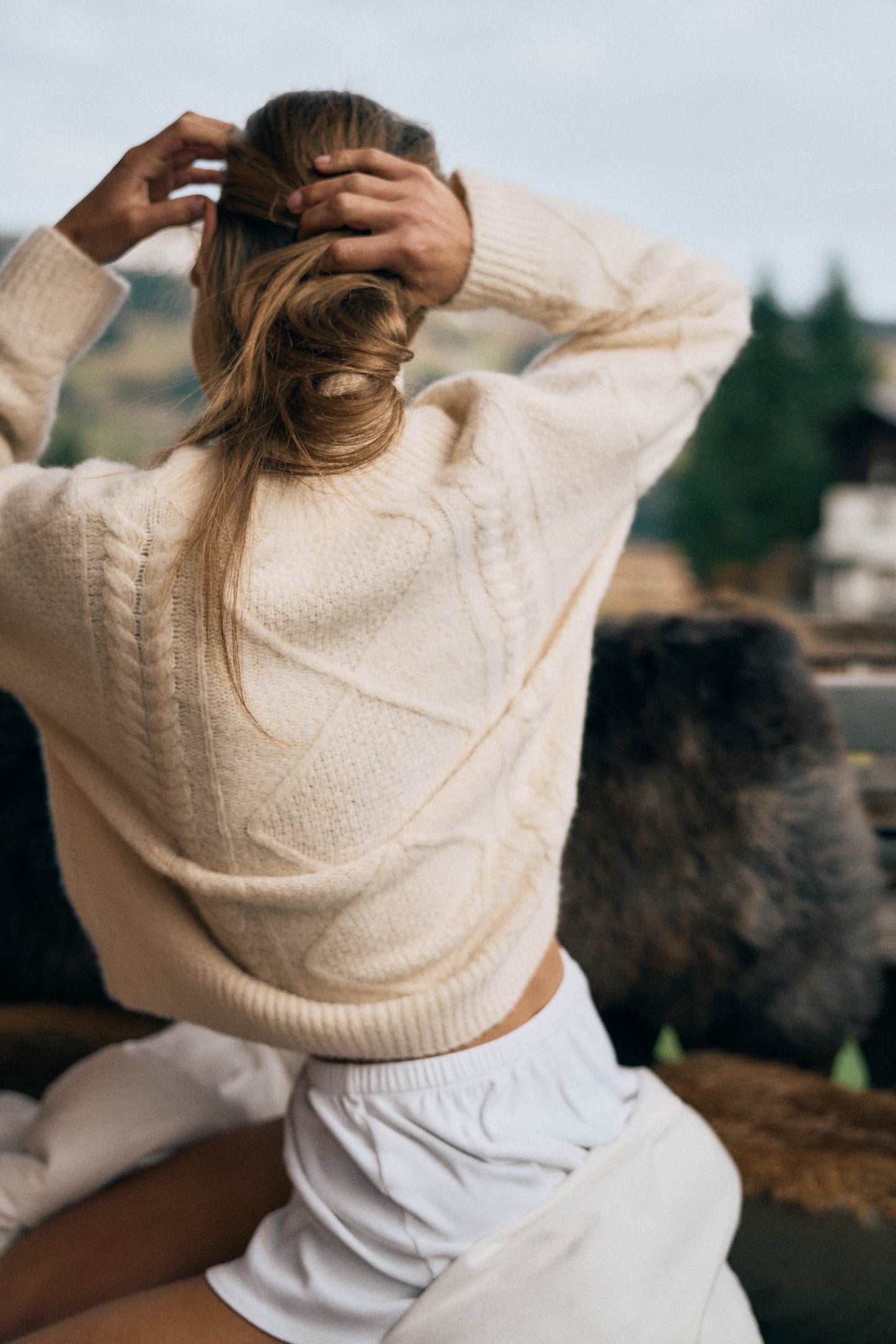 Sweater Summit in Cream