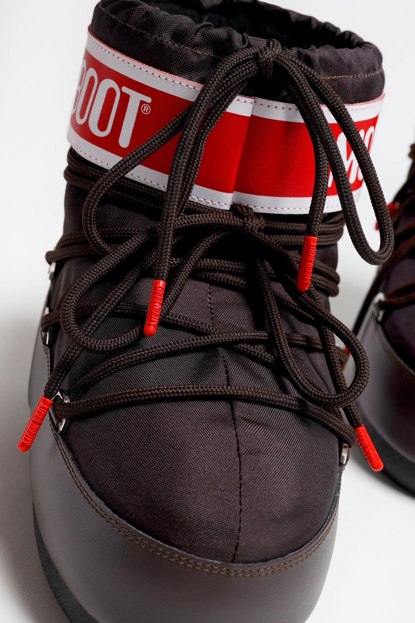 Moon Boot Icon Low 'Heart' in Coffee