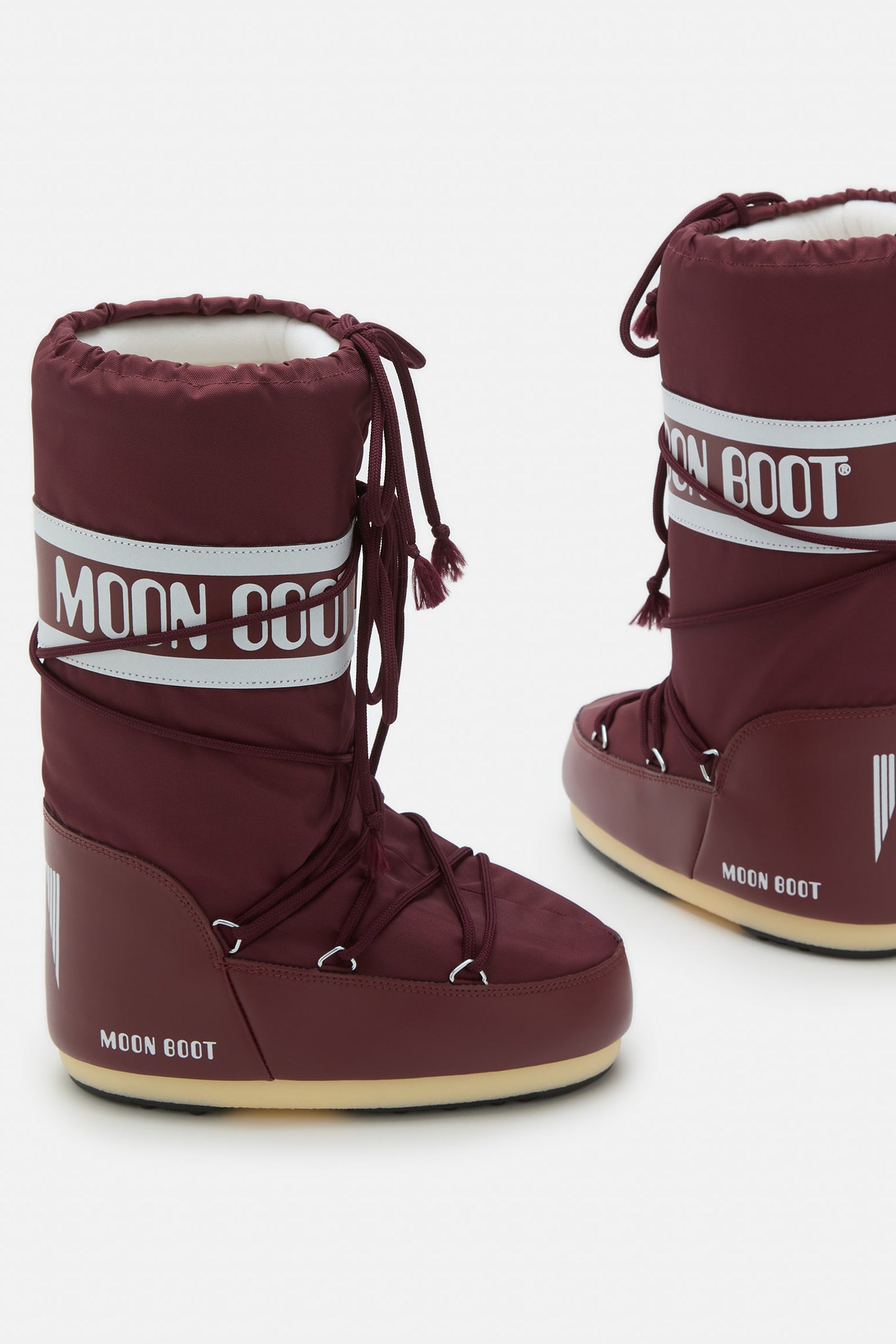 Moon Boot Icon in BurgundyMoon Boot - Anita Hass