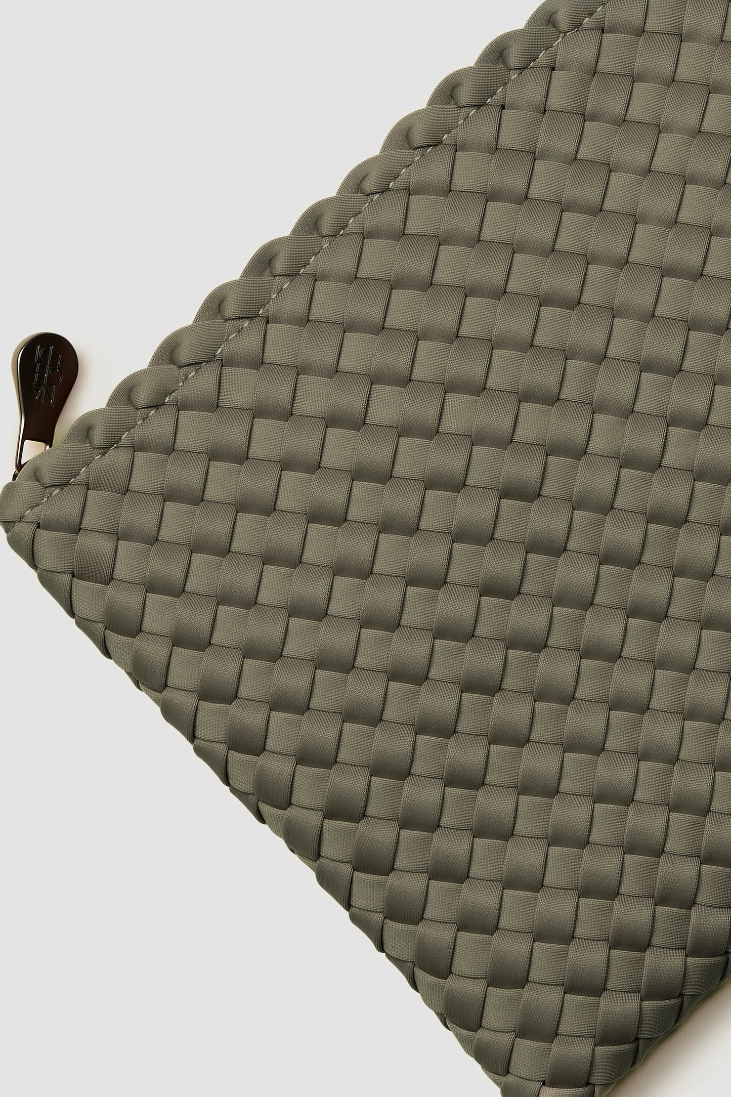 Nomad Large bag in Olea