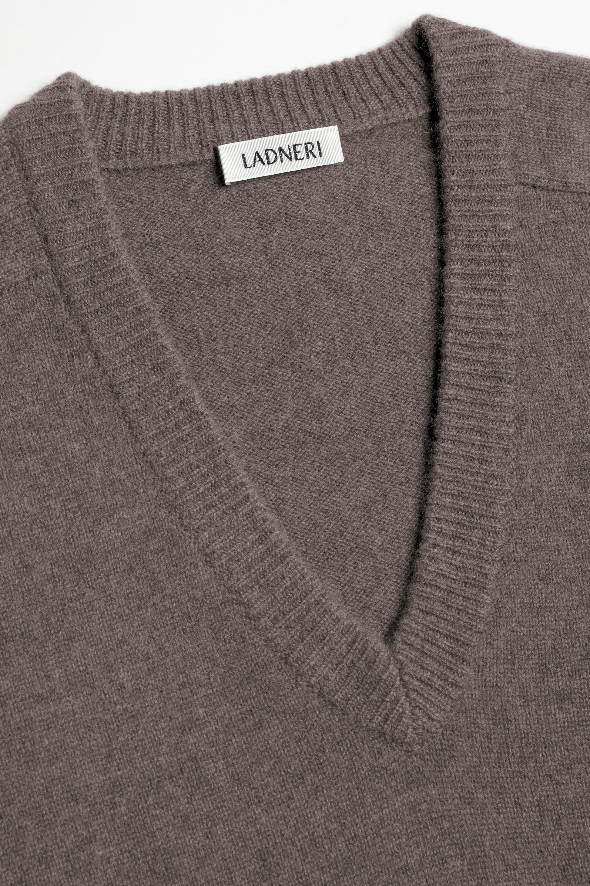 Pullover Joey in Dark Brown MelangeLadneri Men - Anita Hass