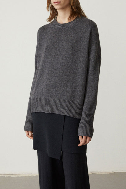 Mila sweater in graphite