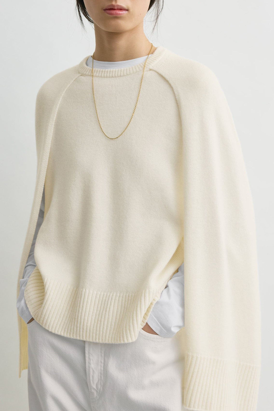 Pullover Crew Cape in Ecru
