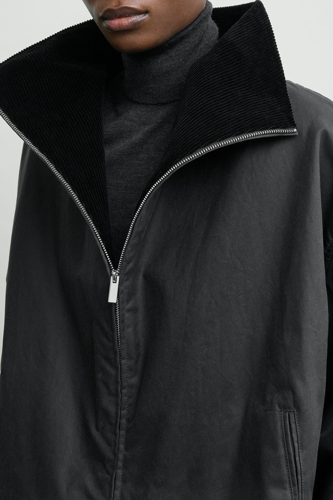 Zipped country jacket in black