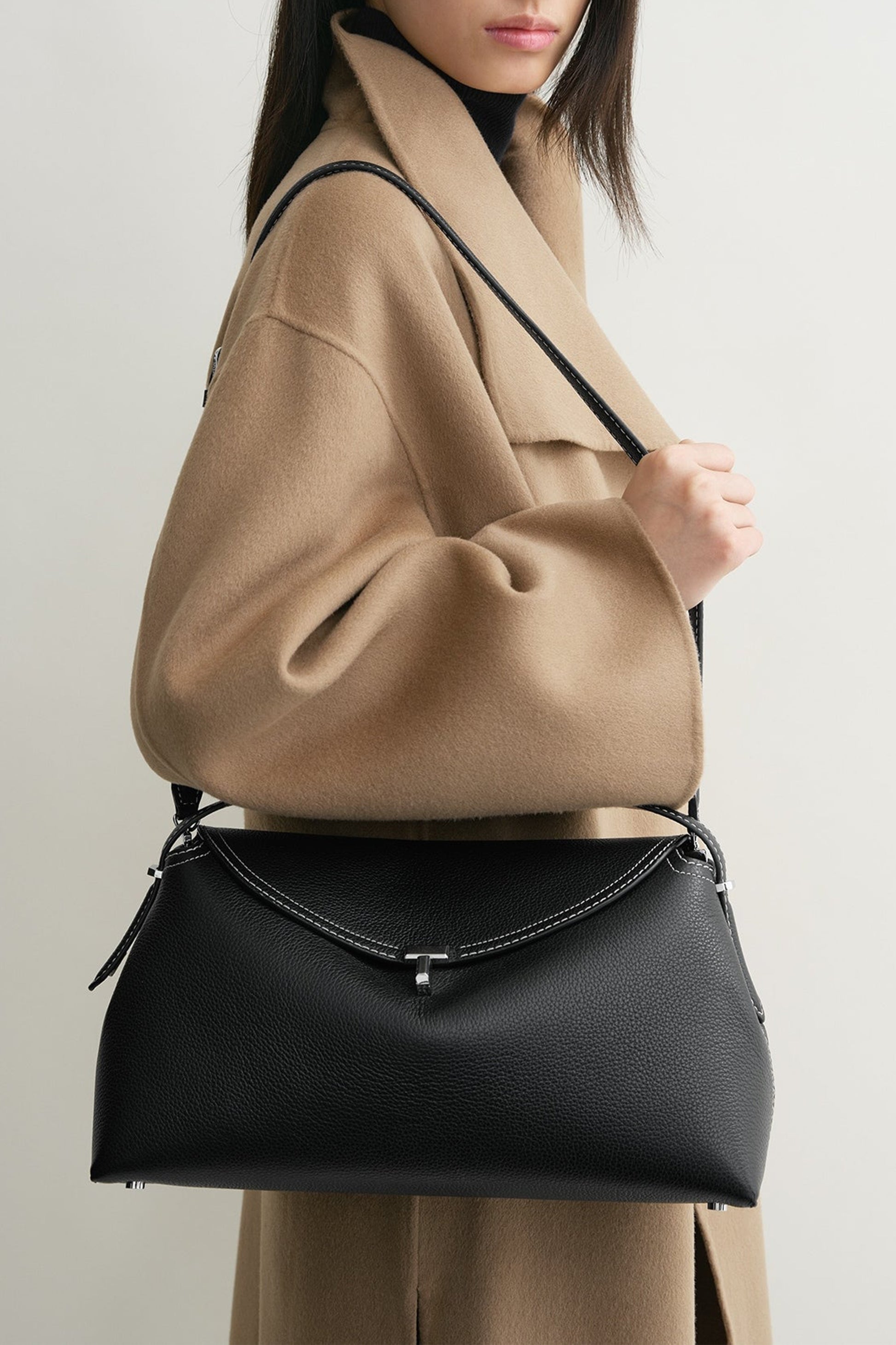 Tasche T-Lock Pebbled in SchwarzToteme - Anita Hass