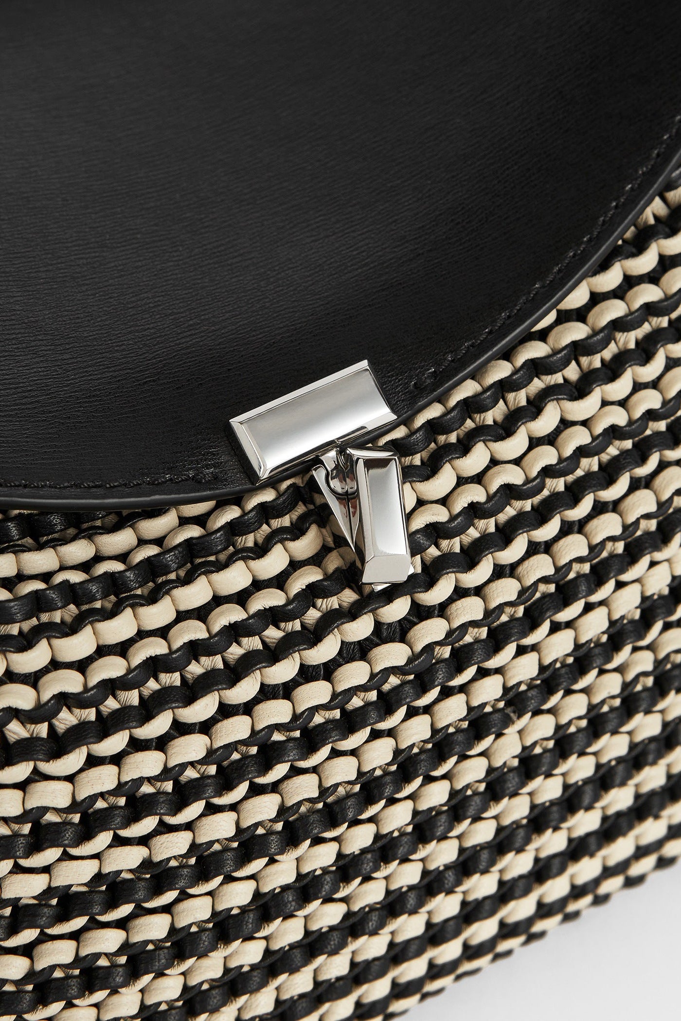 Tasche T-Lock Woven in Schwarz/SandToteme - Anita Hass