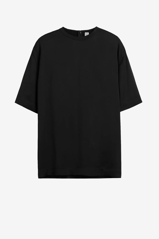 Top Satin Tee in Schwarz