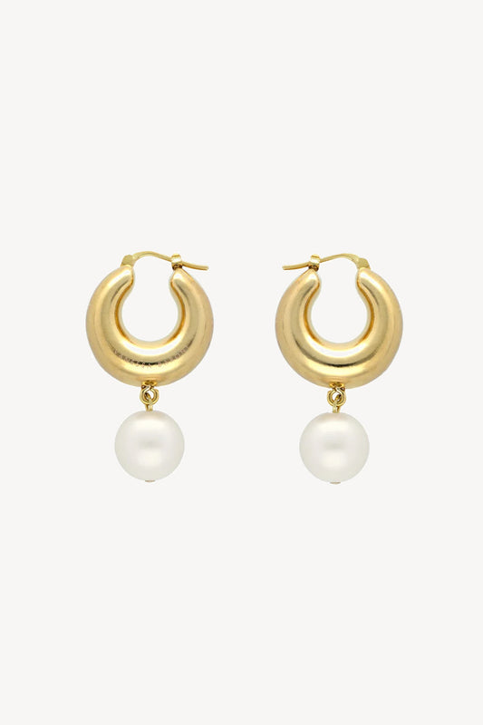 Circlet Pearl earrings in gold