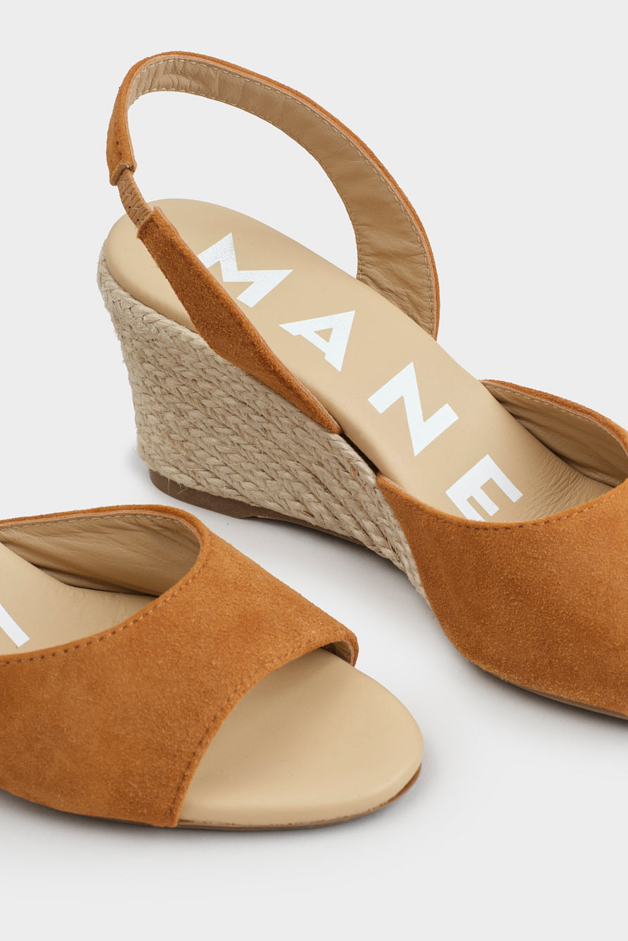 Wedges Slingback in Suede Almond