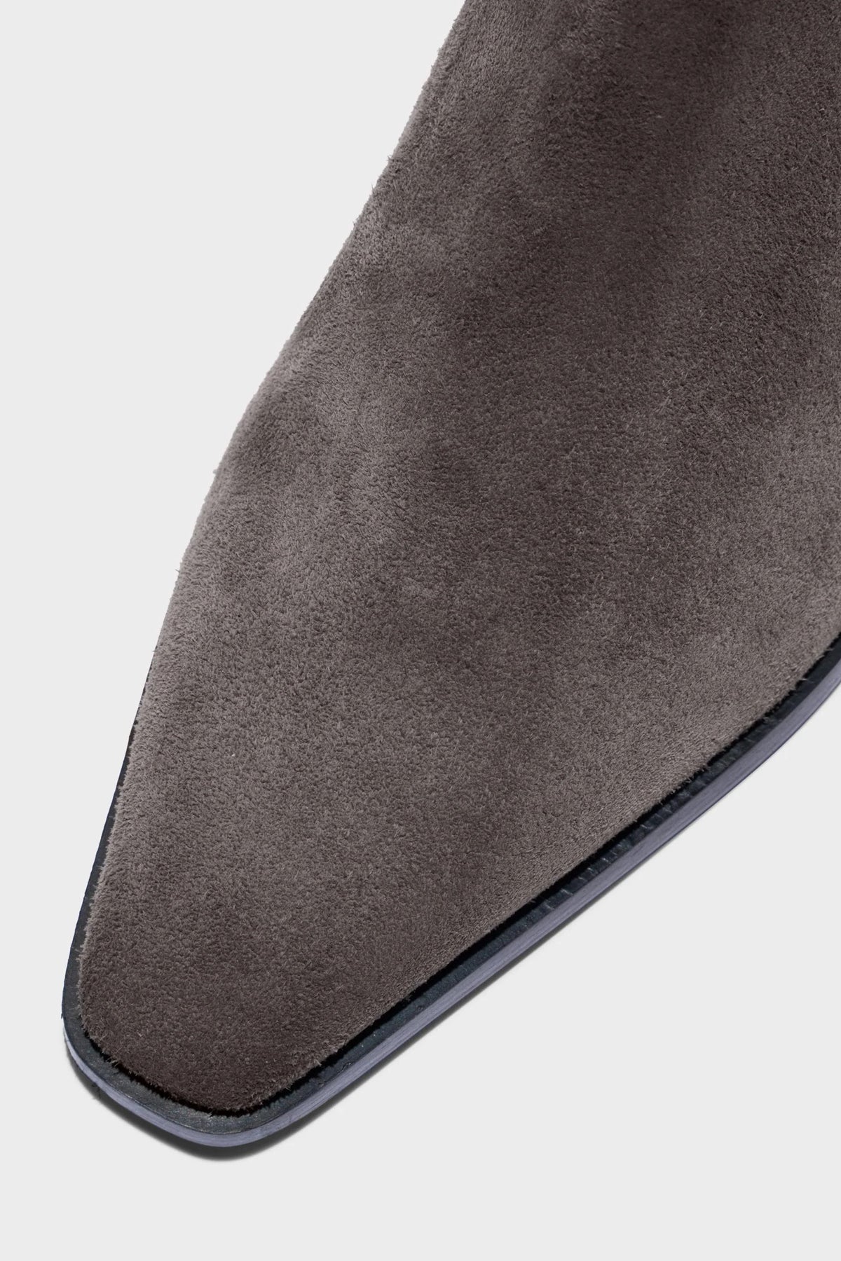 Boots Agata in Taupe Suede
