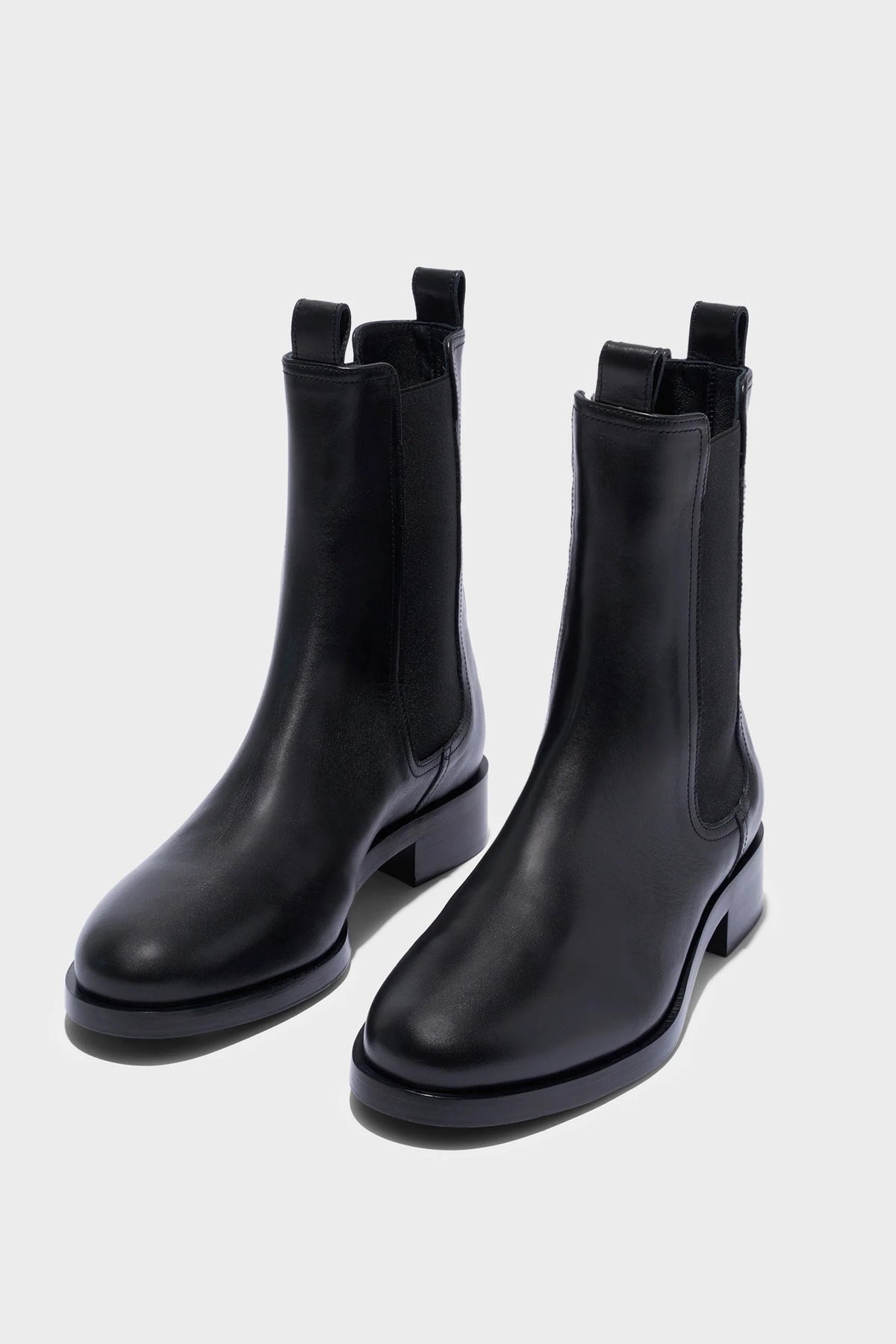 Boots Caspar in Black