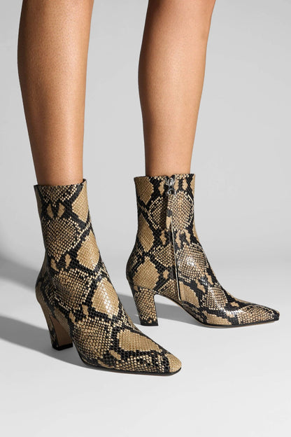 Boots Maris in Snake Hazelnut Aeyde