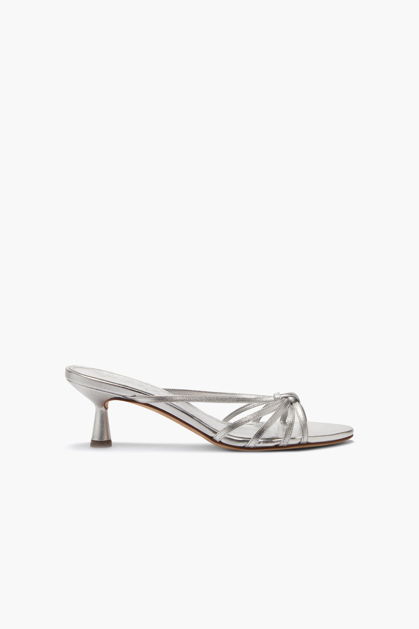 Sandalias Abby en color plata de Aeyde - Anita Hass