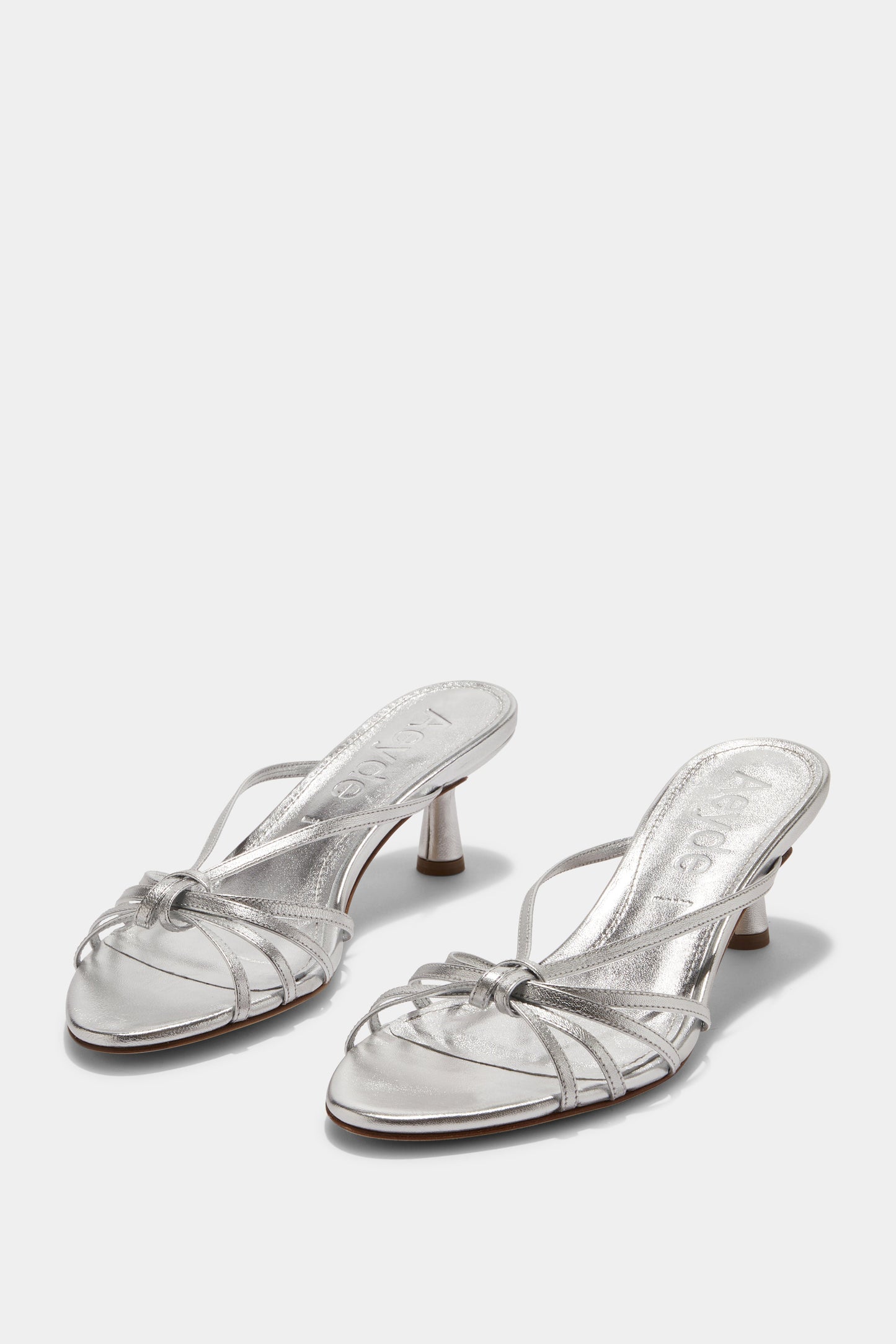 Sandalias Abby en color plata de Aeyde - Anita Hass