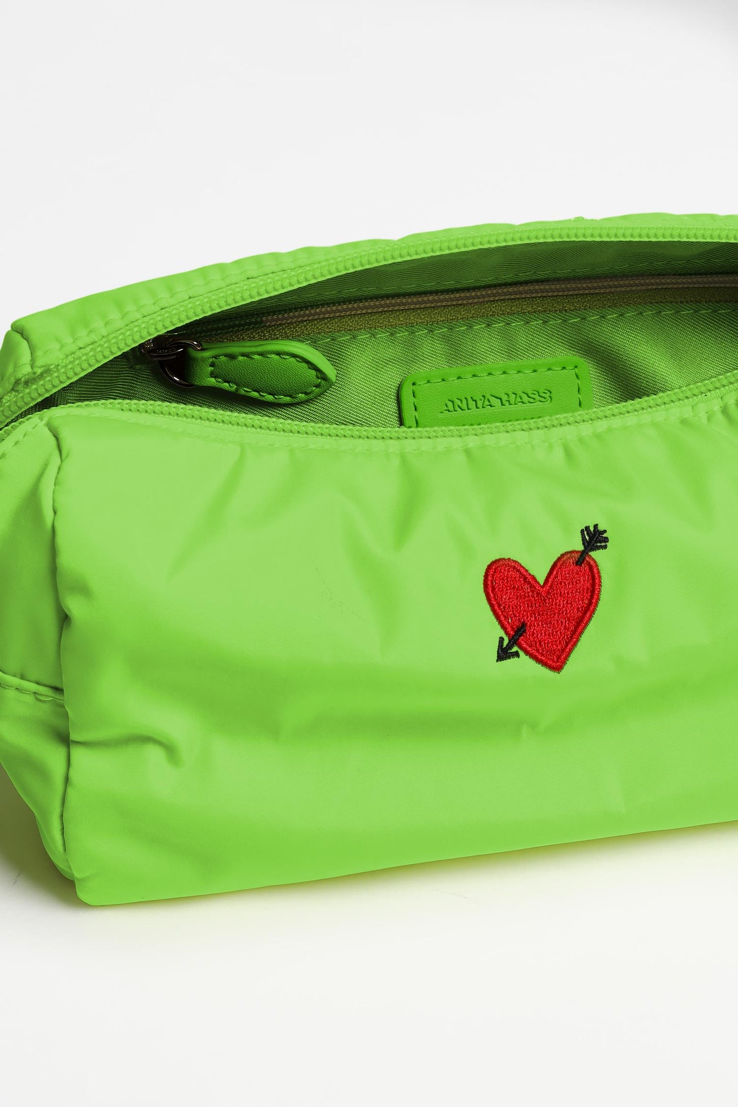 Pouch 'Heart' in Matcha Nylon - Anita Hass