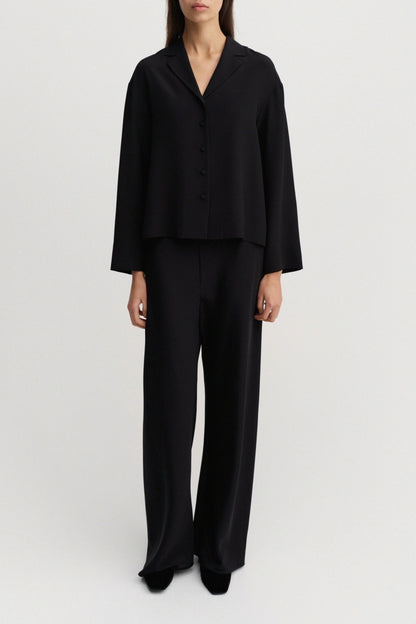 Hose Philine in Schwarz Almada Label