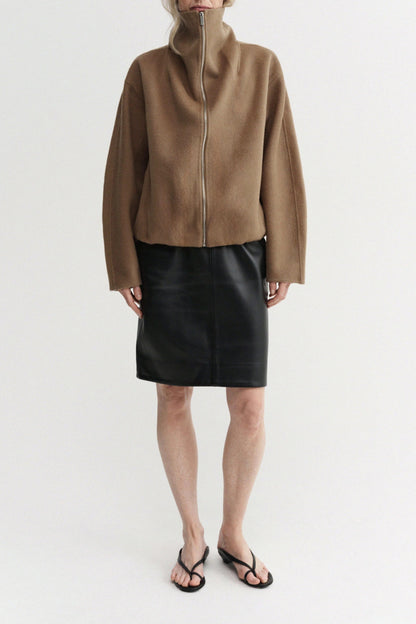 Jacke Lindy in Tan Almada Label
