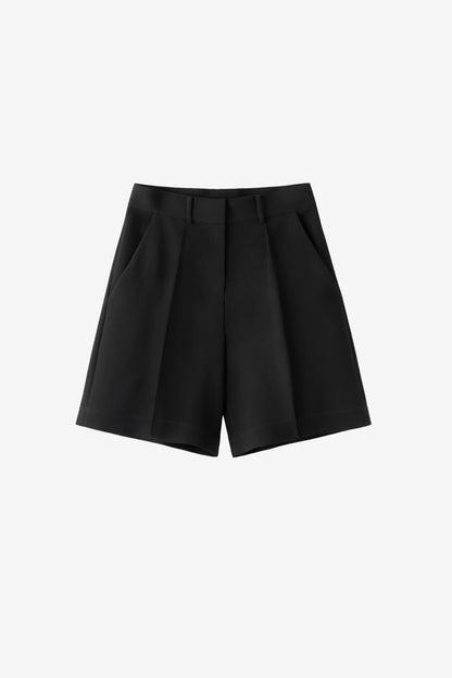 Blair Crepe-short in zwart van Almada Label - Anita Hass