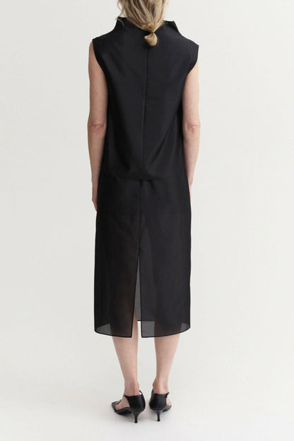 Top Kiera in Schwarz Almada Label