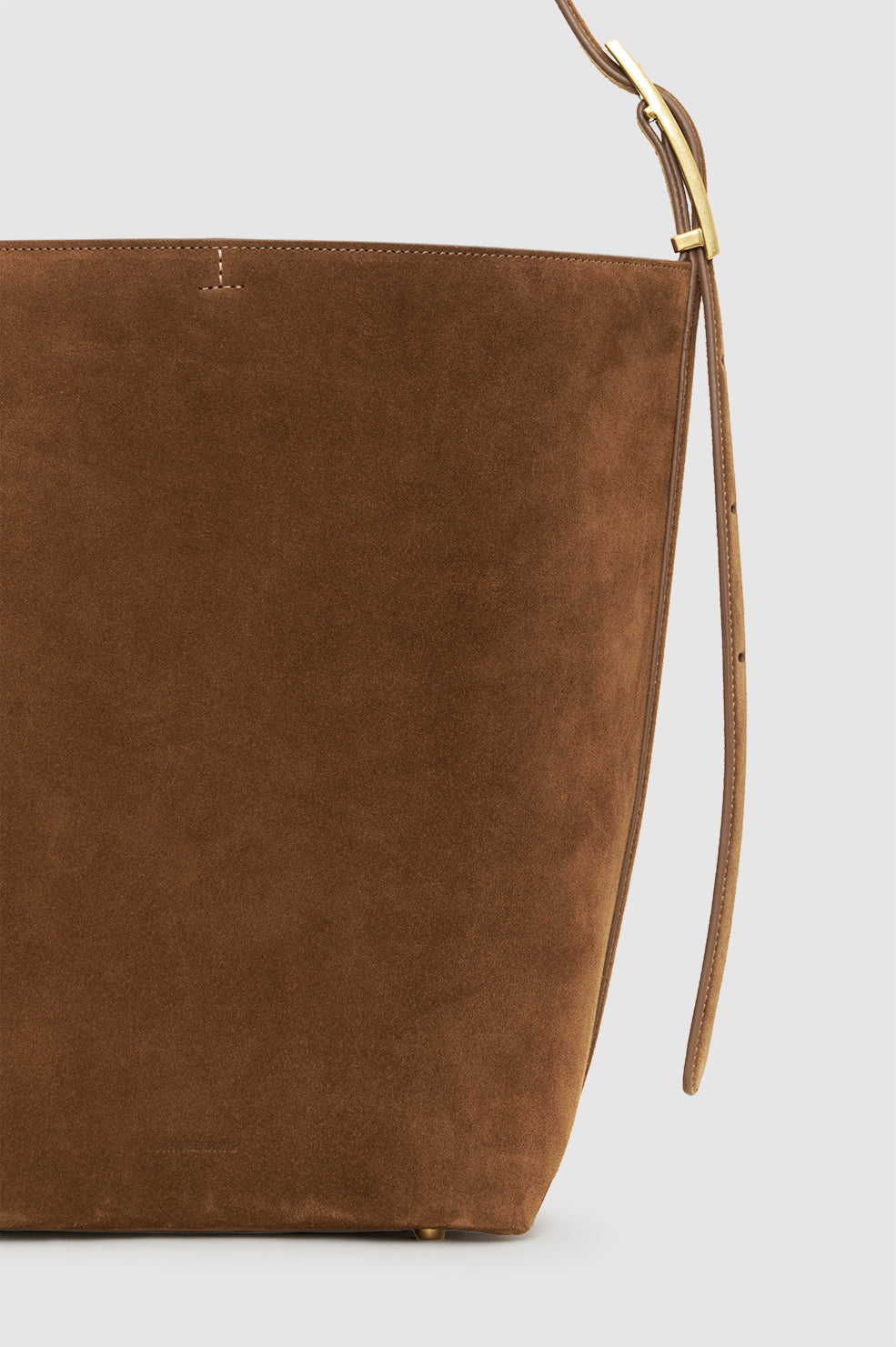 tobacco bucket Toscanella Micro Mini Convertible Leather Bag Yellow Imagine pairing the smoked meat with a glass of your favorite whiskey Elly Bucket bag in Tobacco