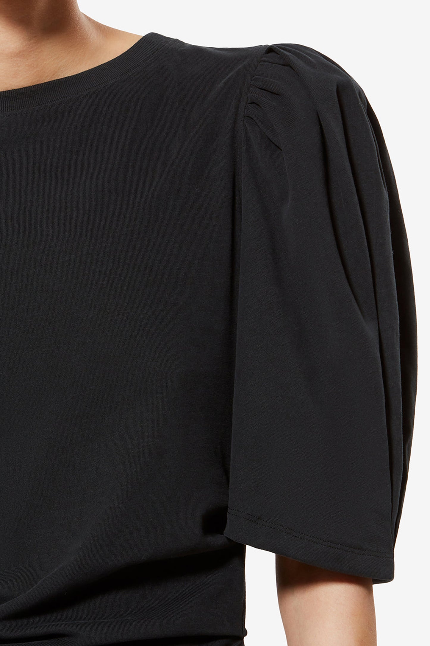 Mylda dress in black