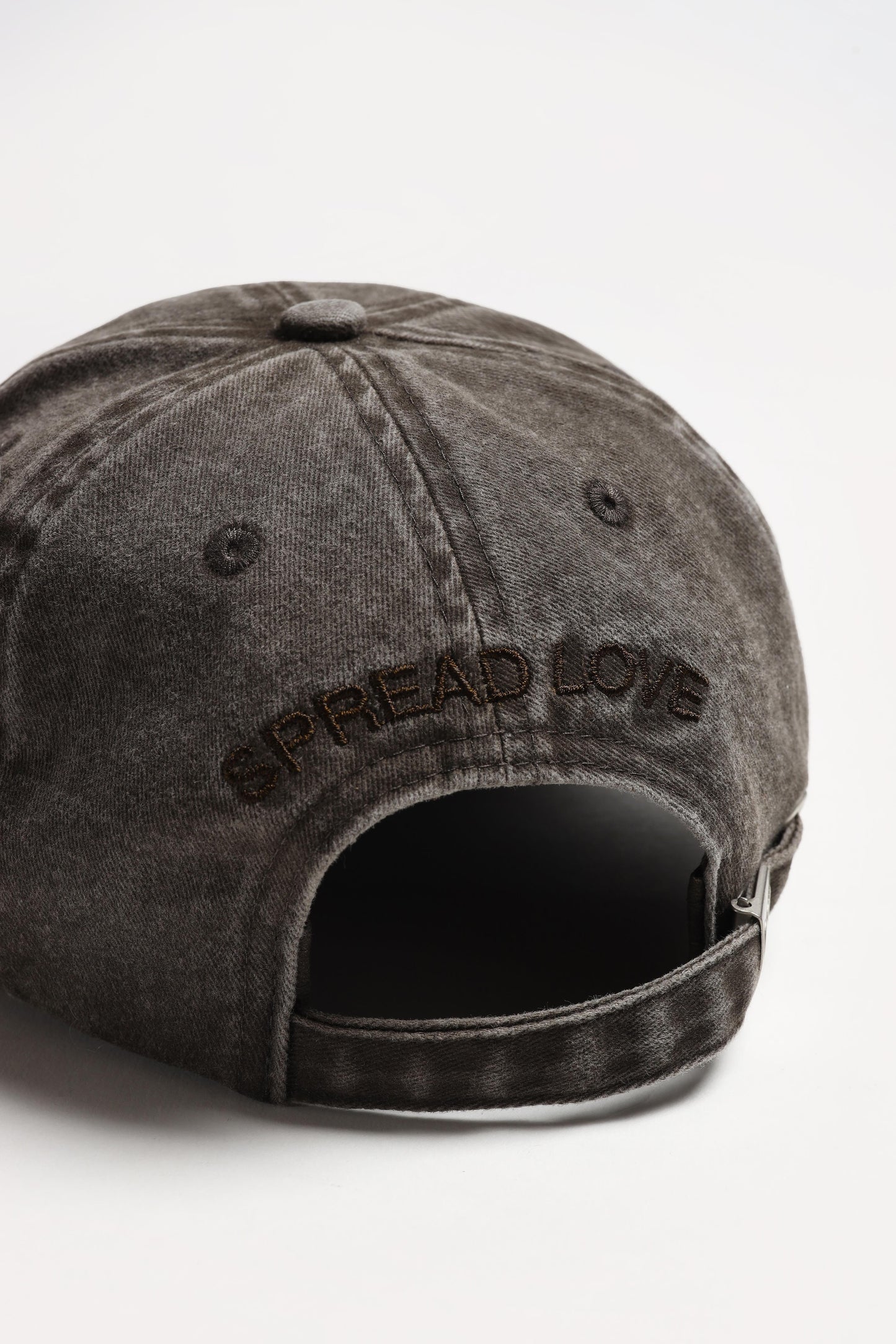Cap Anita in Washed BrownAnita Hass - Anita Hass