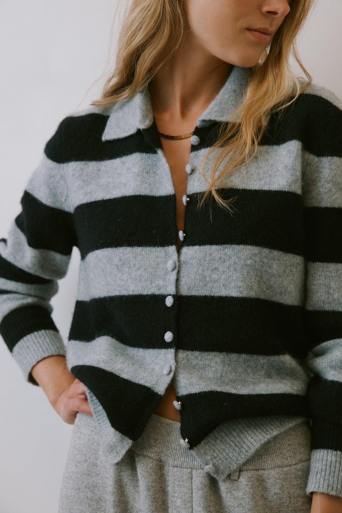 Cardigan Minnie in Grau/Schwarz Anita Hass