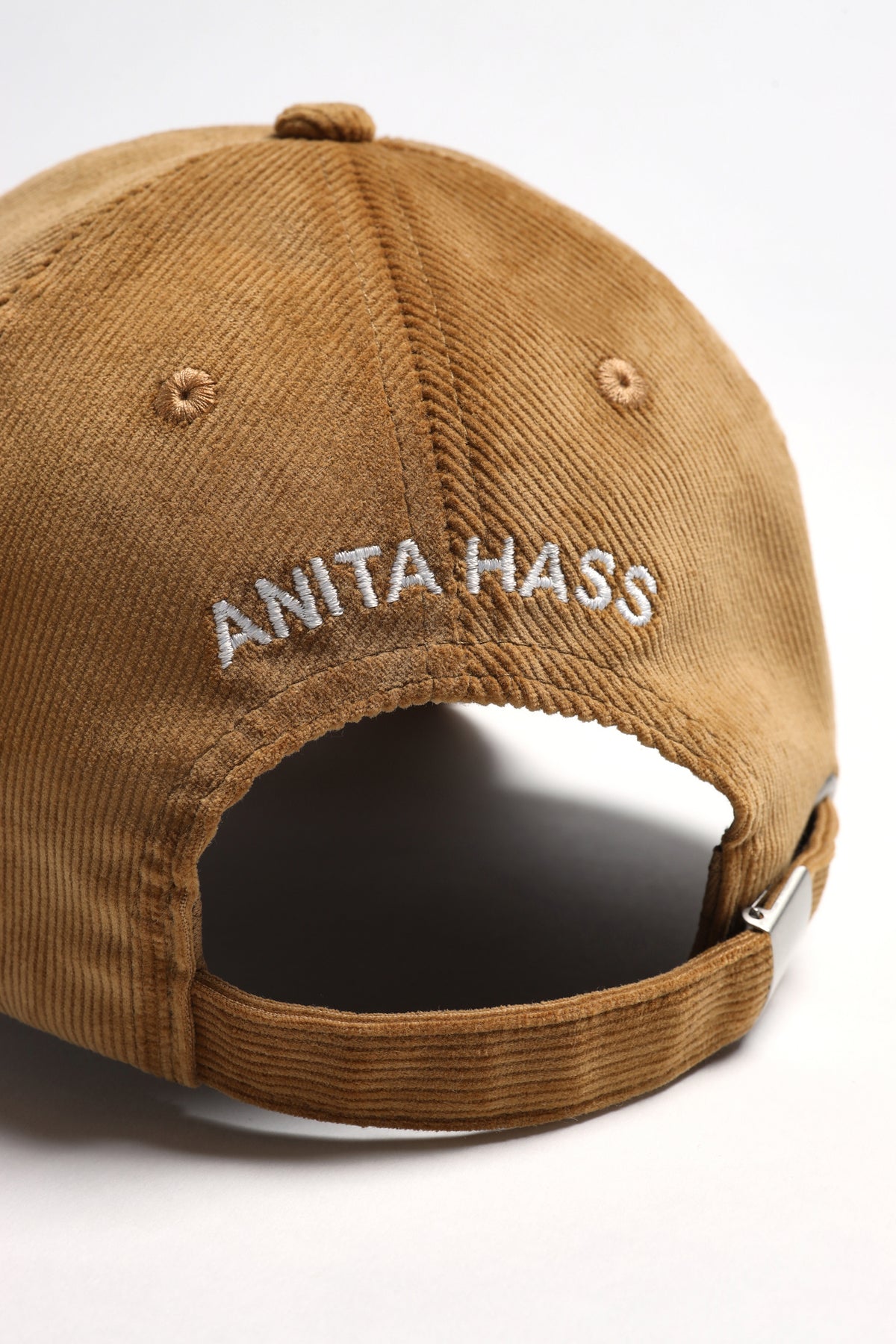 Cord-Cap 'Heart' in Camel by Anita Hass - Anita Hass