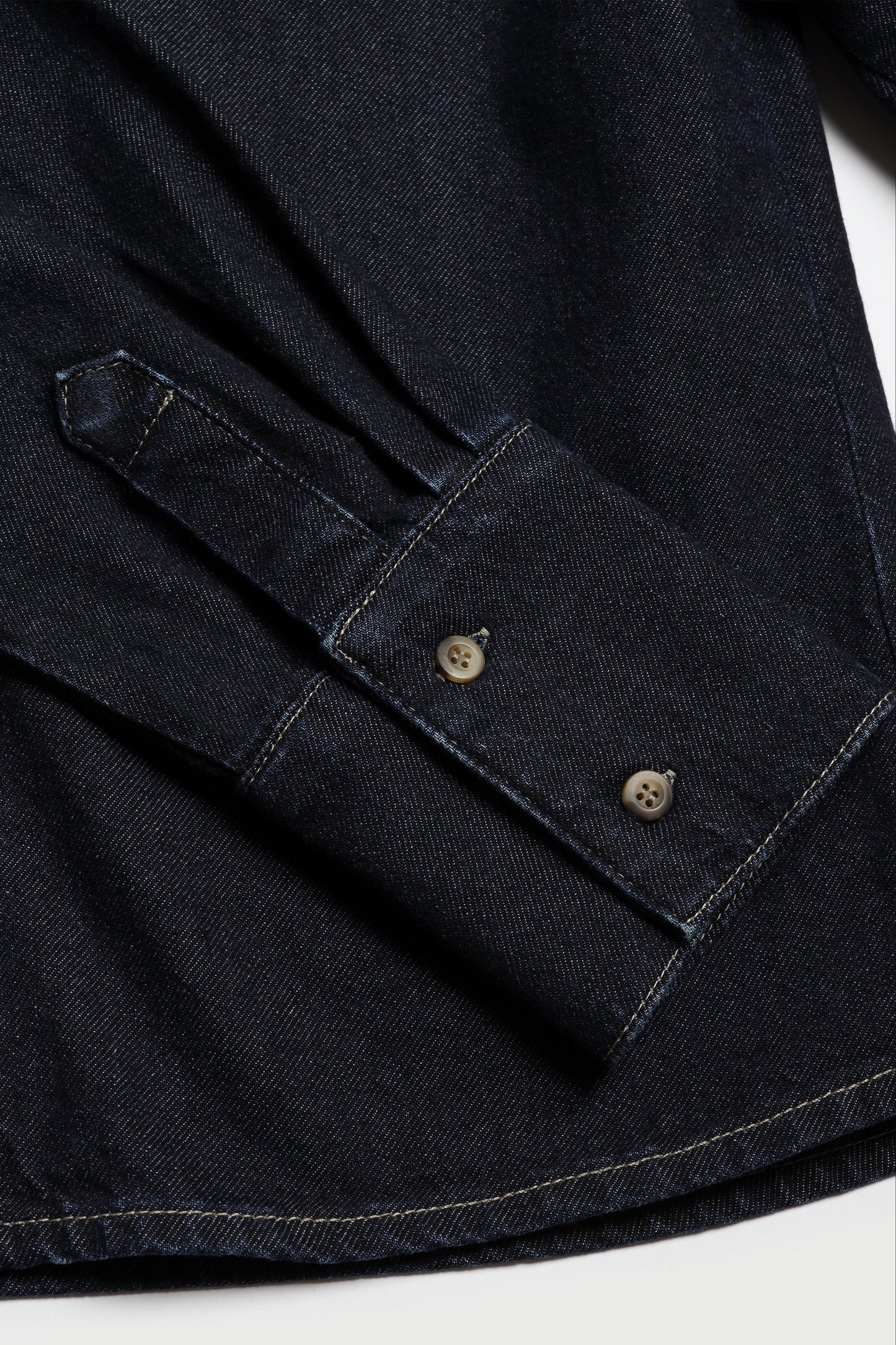 Jeansbluse Classic in Raw Denim Anita Hass